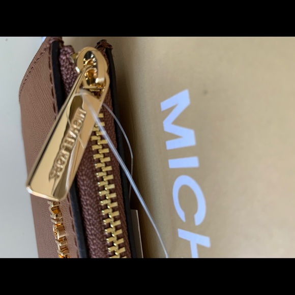 MICHAEL KORS JET SET TRAVEL COIN POUCH/KEYCHAIN - Picture 6 of 7